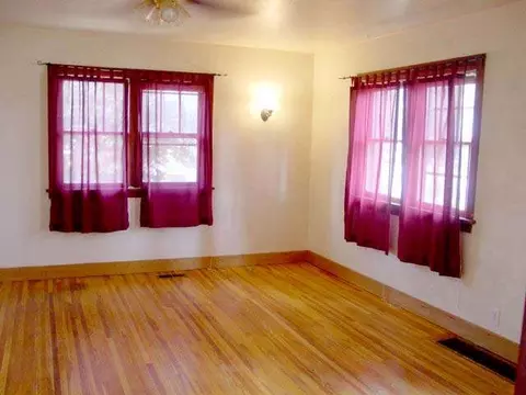 820 E Sanson, Spokane, WA 99207 photo 2