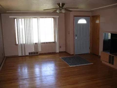 323 Empire, Spokane, WA 99207 photo 2