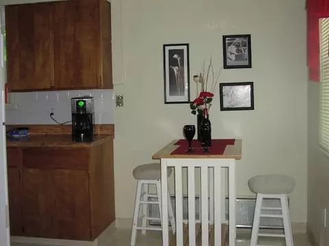 1129 E Sanson, Spokane, WA 99207 photo 3