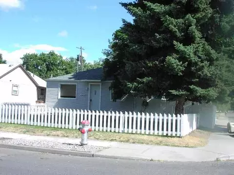 1129 E Sanson, Spokane, WA 99207 photo 1