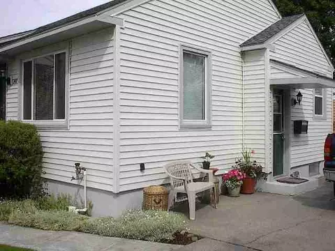 2411 E Marshall Ave, Spokane, WA 99207 photo 5
