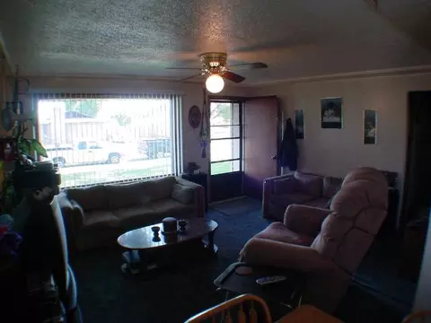 1711 Everett, Spokane, WA 99207 photo 3