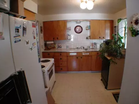 1711 Everett, Spokane, WA 99207 photo 4