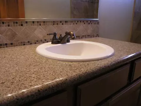 916 E Harding Ct, Spokane, WA 99218 photo 9