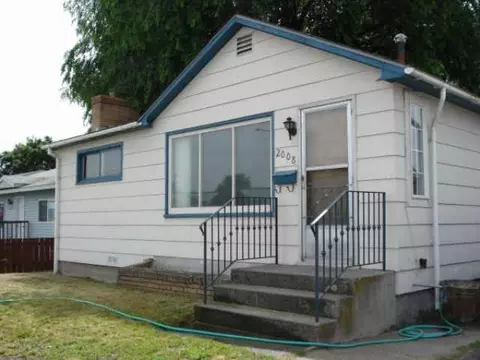 2008 E Francis Ave, Spokane, WA 99208 photo 1