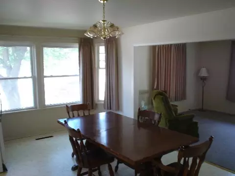 2904 E Queen, Spokane, WA 99207 photo 2