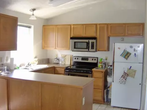 942 E Calkins Dr, Spokane, WA 99208 photo 3
