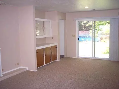834 E 36th Ave, Spokane, WA 99203 photo 4