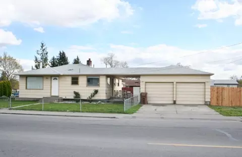 1736 E Rowan Ave, Spokane, WA 99207 photo 1