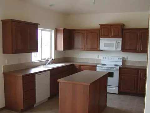 27 E Sapphire, Spokane, WA 99218 photo 4