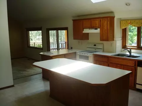 2304 E Winger, Spokane, WA 99208 photo 4