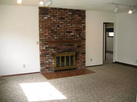 3924 E 11th Ave, Spokane, WA 99202 photo 5