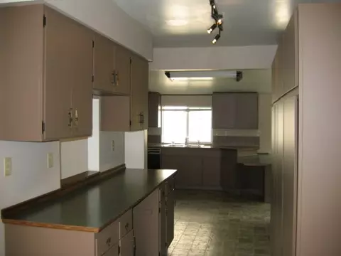 3924 E 11th Ave, Spokane, WA 99202 photo 4