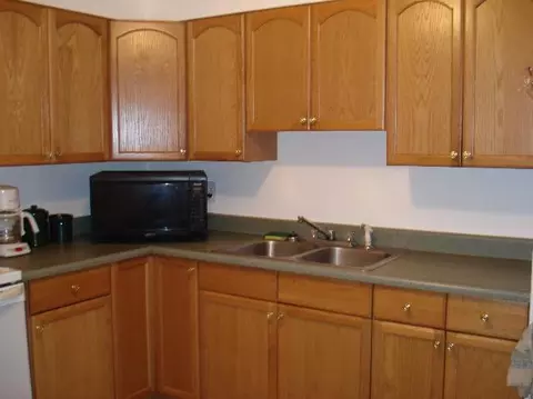 1327 E Sanson Ave, Spokane, WA 99207 photo 2