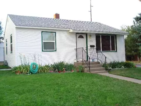 1327 E Sanson Ave, Spokane, WA 99207 photo 1