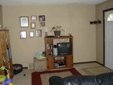 128 Empire, Spokane, WA 99207 photo 3