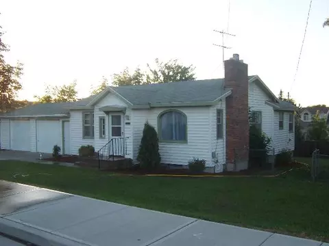 11613 E 8th Ave, Spokane Valley, WA 99206 photo 1