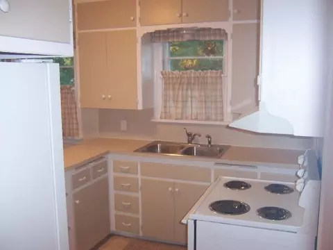 11613 E 8th Ave, Spokane Valley, WA 99206 photo 2