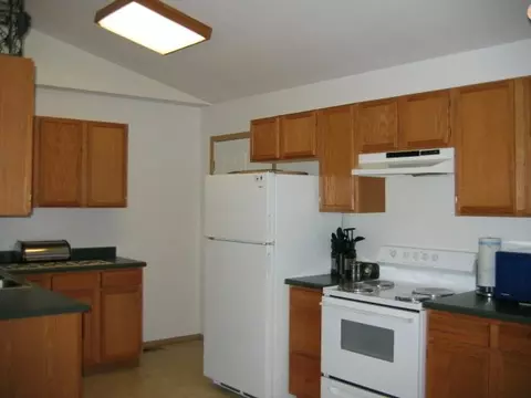 1805 E Hoffman, Spokane, WA 99207 photo 2
