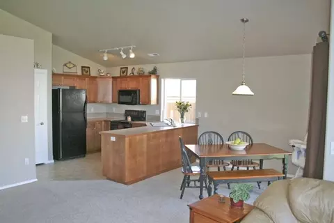 1507 E Beacon Ln, Spokane, WA 99217 photo 5