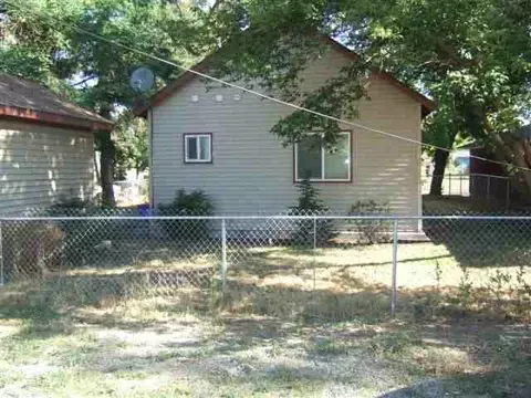 1208 E Olympic Ave, Spokane, WA 99207 photo 8