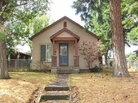 1208 E Olympic Ave, Spokane, WA 99207 photo 1