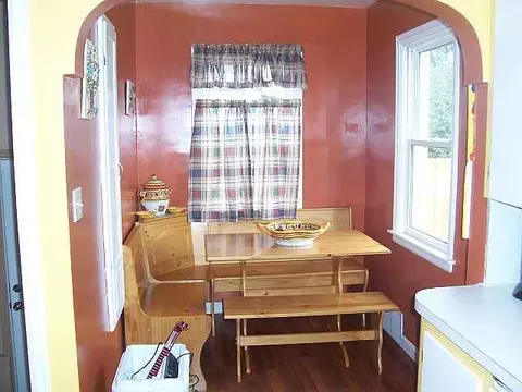 203 E Crown Ave, Spokane, WA 99207 photo 4