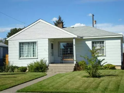 203 E Crown Ave, Spokane, WA 99207 photo 1