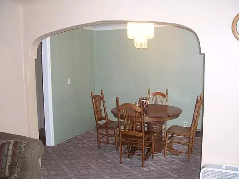 203 E Crown Ave, Spokane, WA 99207 photo 6