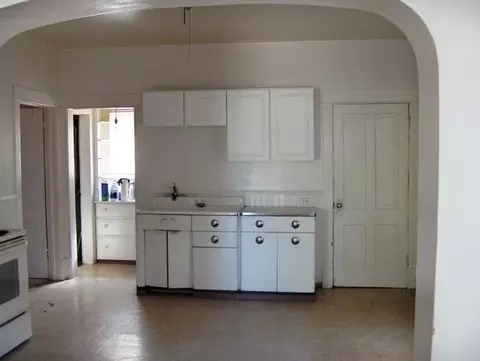 2304 E Hoffman Ave, Spokane, WA 99207 photo 3