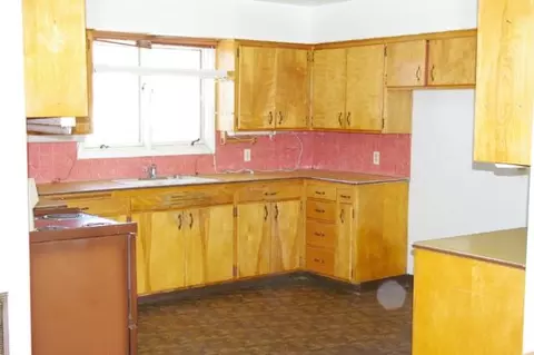 14108 E 3rd Ave, Spokane Valley, WA 99216 photo 2