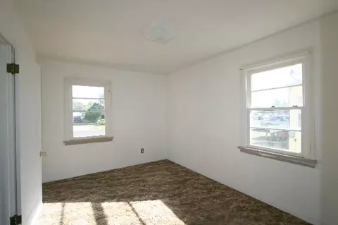 128 E Sanson, Spokane, WA 99207 photo 4