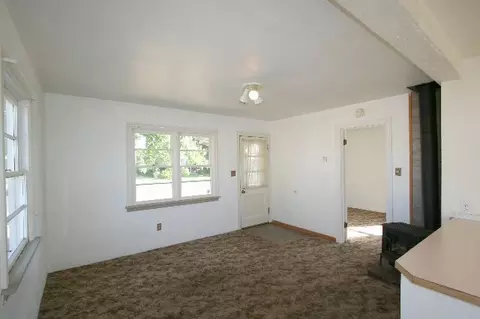 128 E Sanson, Spokane, WA 99207 photo 3