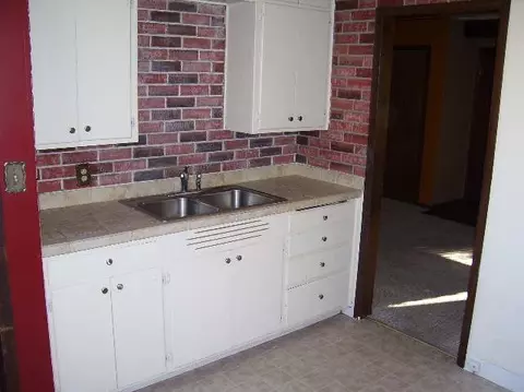 1515 E Central, Spokane, WA 99207 photo 4