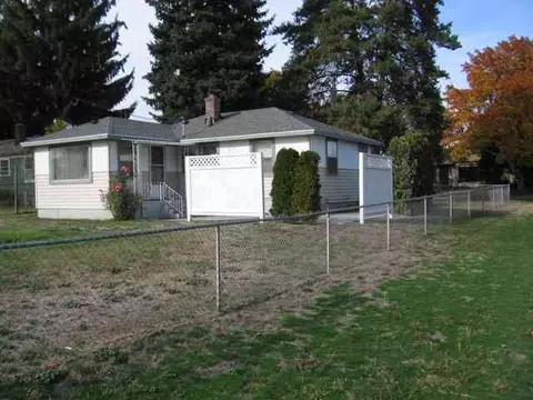 1326 E Bismark, Spokane, WA 99208 photo 2