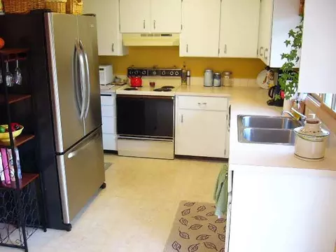 819 E Greenleaf, Spokane, WA 99208 photo 4