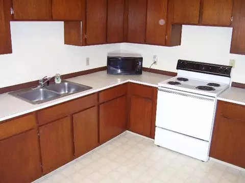 2910 Everett, Spokane, WA 99217 photo 4