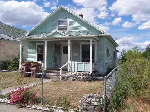 1709 E Pacific, Spokane, WA 99202 photo 1