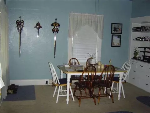 2007 E Grace Ave, Spokane, WA 99207 photo 2