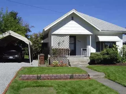 2007 E Grace Ave, Spokane, WA 99207 photo 1