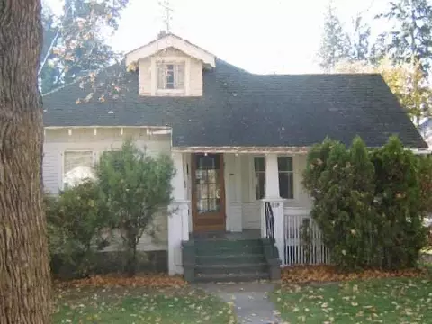 818 E 32nd Ave, Spokane, WA 99203 photo 1