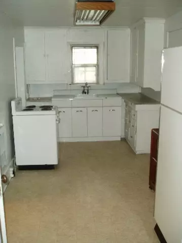 1108 E Broad Ave, Spokane, WA 99207 photo 2