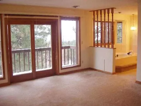 8024 E Woodview Dr, Spokane, WA 99212 photo 6