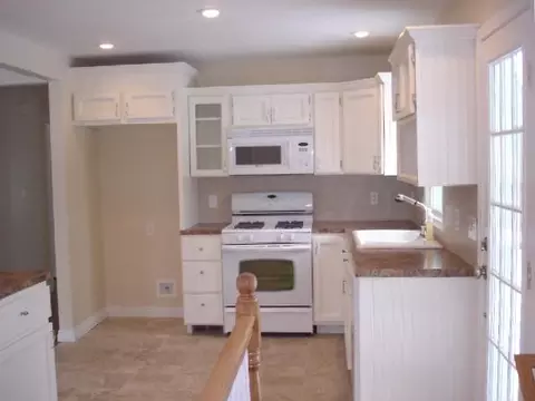 1108 E 37th Ave, Spokane, WA 99203 photo 5