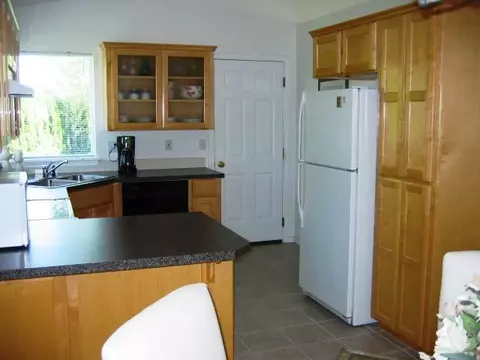 12703 E 33rd Ct, Spokane, WA 99206 photo 3