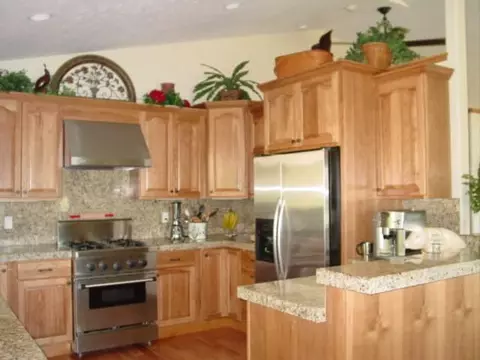 914 E Lakeview Ln, Spokane, WA 99208 photo 4