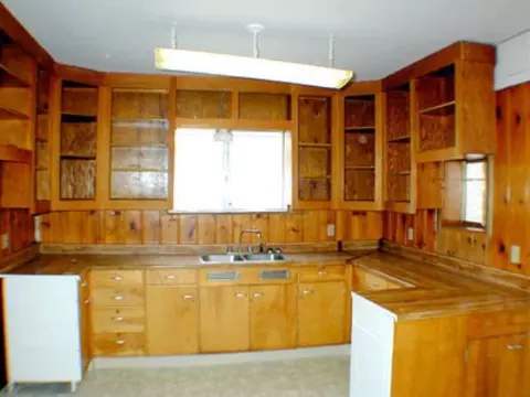 211 E Baldwin Ave, Spokane, WA 99207 photo 3