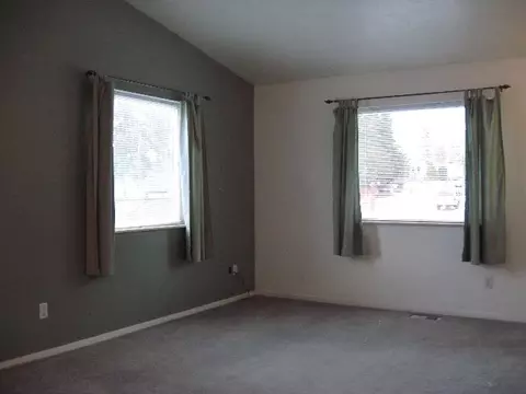 704 E 9th Ave, Spokane, WA 99202 photo 5