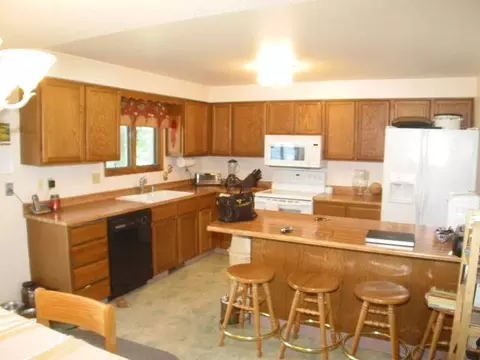 414 E Stonewall Ave, Spokane, WA 99208 photo 2