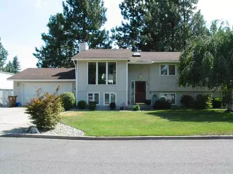 414 E Stonewall Ave, Spokane, WA 99208 photo 1